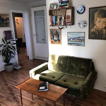 Guesthouse Hvitahusid Акурейрі Екстер'єр фото