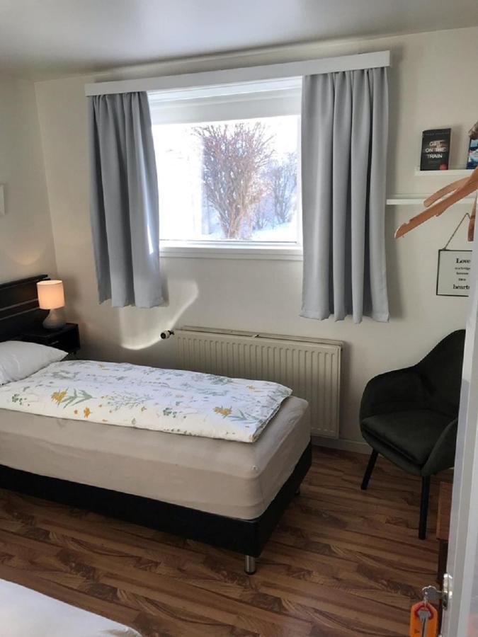 Guesthouse Hvitahusid Акурейрі Екстер'єр фото